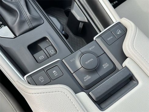 New 2026 Toyota Grand Highlander FWD image 20