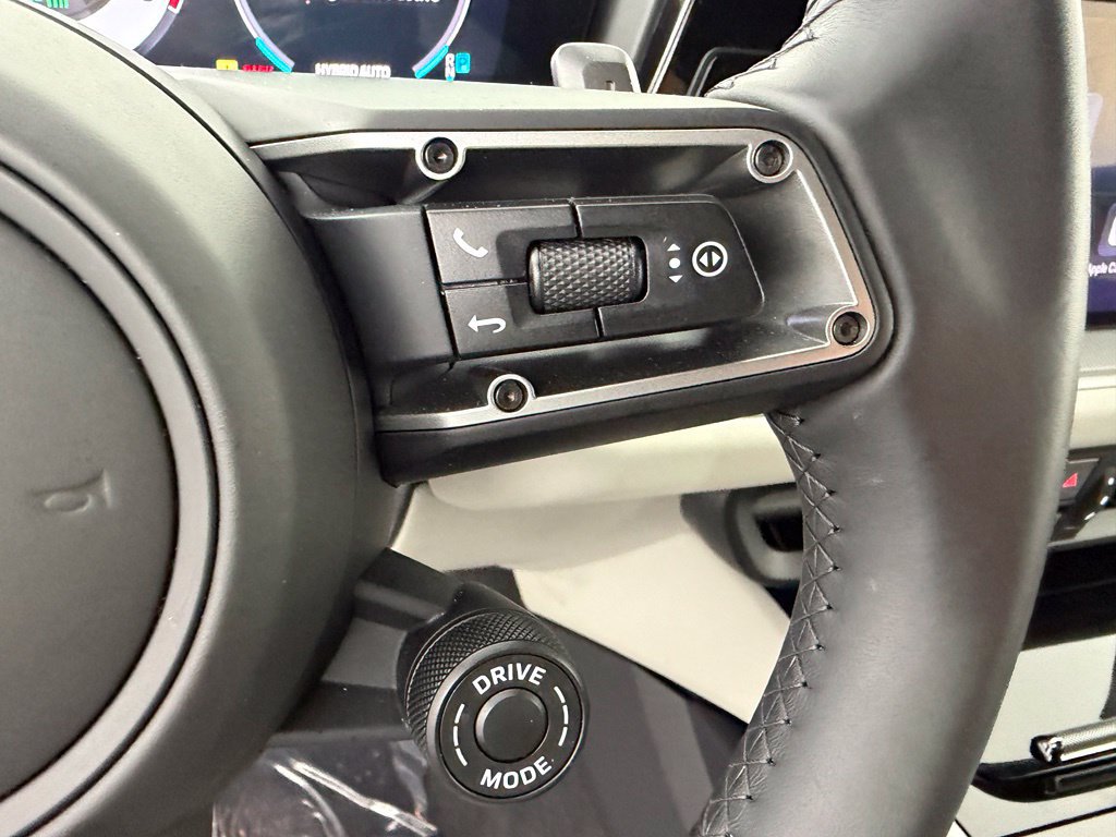 Certified 2026 Porsche Cayenne S AWD/4WD image 25