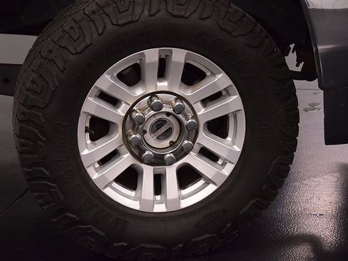 Used 2019 Ford F250 XLT image 11