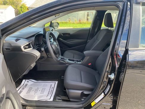 Used 2024 Toyota Corolla LE w/ LE Convenience Package image 12