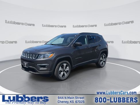 Used 2021 Jeep Compass Latitude AWD/4WD image 4