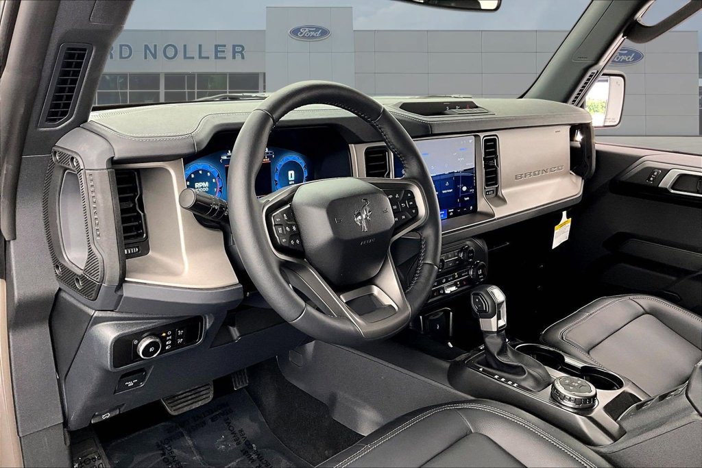 New 2026 Ford Bronco Outer Banks AWD/4WD image 7