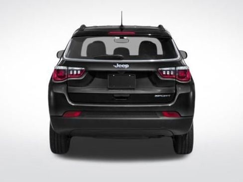 Used 2020 Jeep Compass Latitude image 5