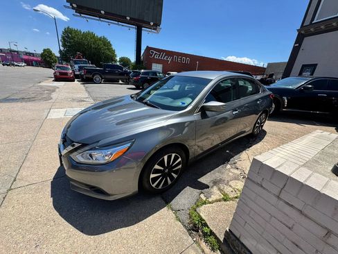 Used 2018 Nissan Altima 2.5 SV FWD image 7