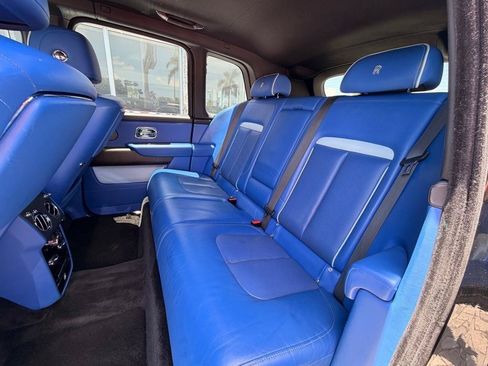 Used 2022 Rolls-Royce Cullinan AWD/4WD image 29