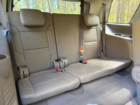 Used 2019 Chevrolet Tahoe LT AWD/4WD image 43