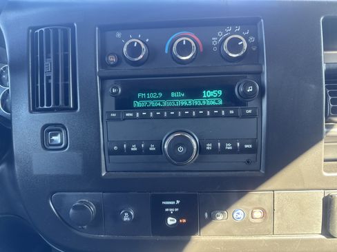 Used 2024 GMC Savana 2500 w/ Driver Convenience Package image 23