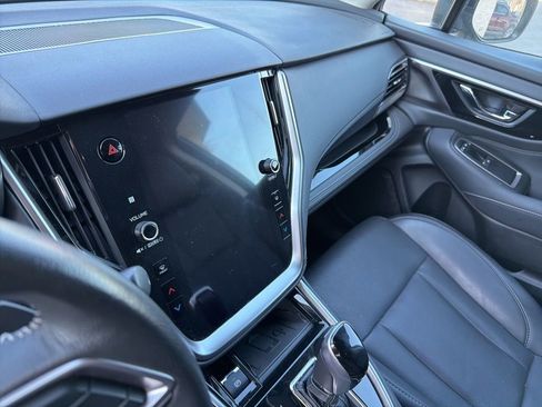 Used 2023 Subaru Outback Limited image 8