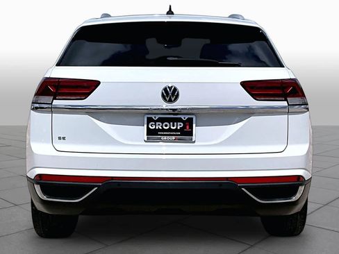 Used 2022 Volkswagen Atlas Cross Sport SE FWD image 5