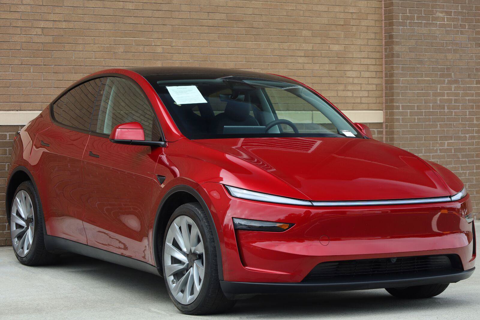 Used 2026 Tesla Model Y Long Range AWD/4WD image 7