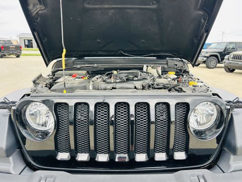 Used 2023 Jeep Wrangler Unlimited Sport AWD/4WD image 36