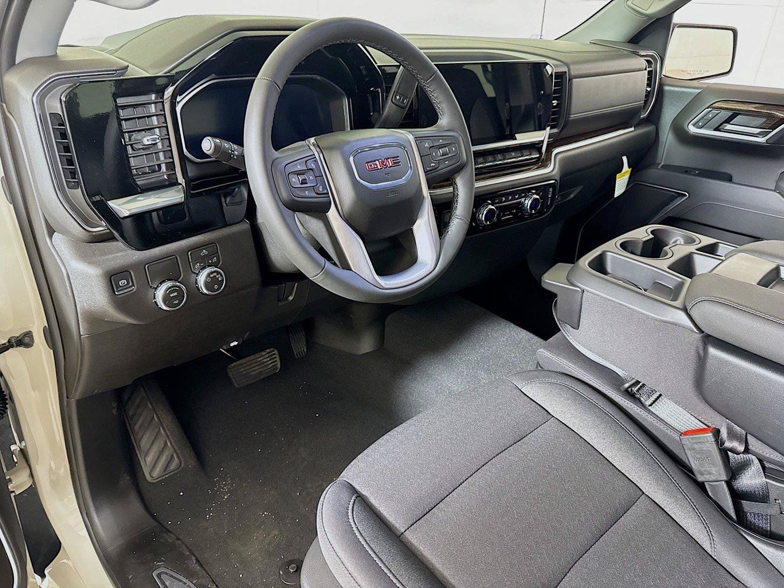 New 2026 GMC Sierra 1500 SLE w/ Preferred Package RWD image 5
