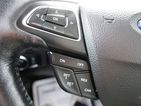 Used 2017 Ford Focus Titanium image 25