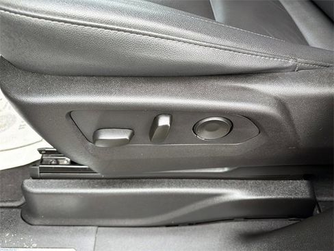 Used 2024 Chevrolet Tahoe Z71 image 16