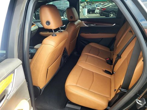 Used 2023 Cadillac XT5 Premium Luxury image 15