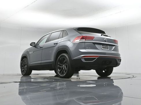 Used 2023 Volkswagen Atlas Cross Sport SE w/ Panoramic Sunroof Package image 49