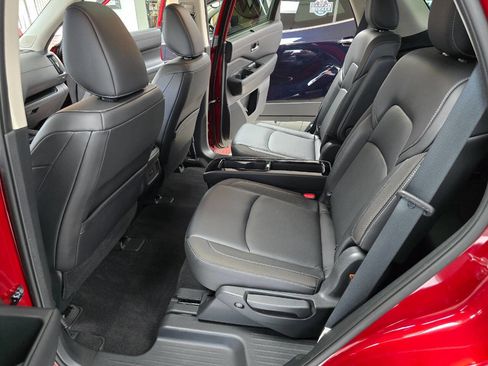 Used 2022 Nissan Pathfinder SL w/ SL Premium Package image 26