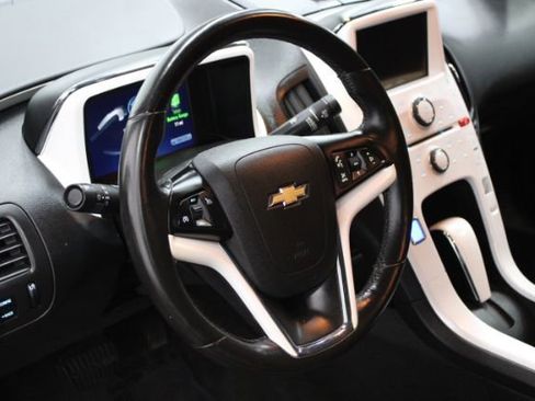 Used 2013 Chevrolet Volt w/ Comfort Package image 10