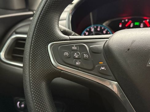 Used 2020 Chevrolet Equinox LT image 23