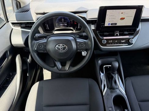 Used 2026 Toyota Corolla LE FWD image 12