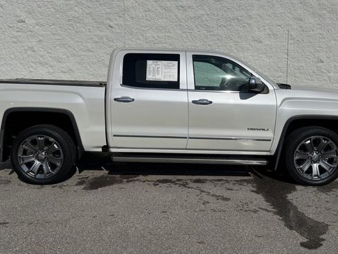 Used 2016 GMC Sierra 1500 Denali w/ Denali Ultimate Package image 3