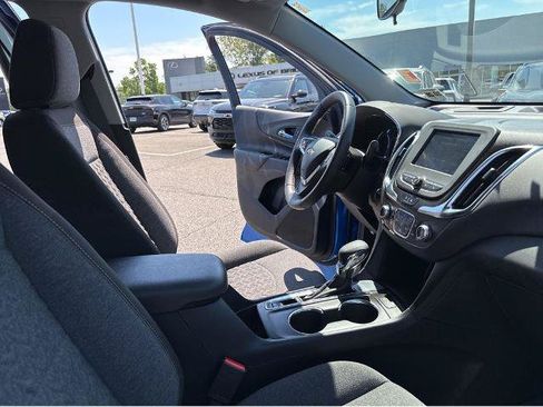 Used 2024 Chevrolet Equinox LT w/ LPO, Floor Liner Package FWD image 30