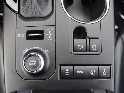 Used 2022 Toyota Highlander XSE image 23