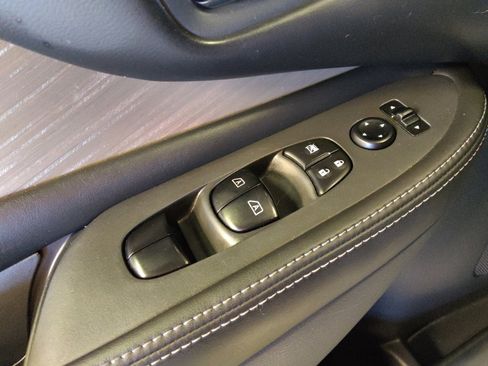 Used 2018 Nissan Murano S image 27