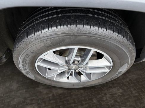 Used 2018 Jeep Grand Cherokee Limited w/ Luxury Group II image 39