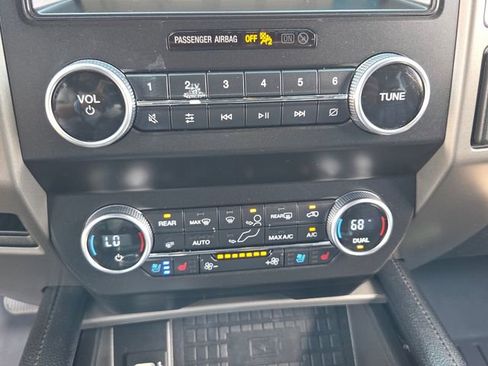 Used 2019 Ford Expedition XLT w/ Equipment Group 202A RWD image 73