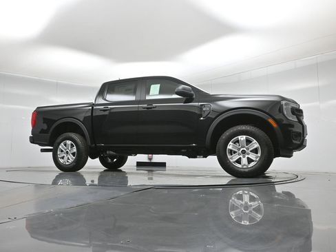 Used 2025 Ford Ranger XL image 45