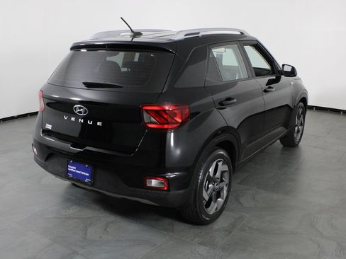 Certified 2024 Hyundai Venue SEL FWD image 16