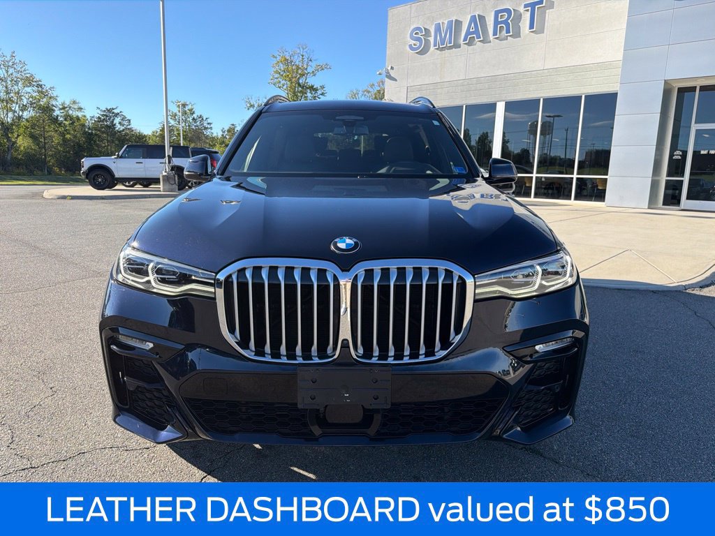 Used 2022 BMW X7 xDrive40i w/ M Sport Package AWD/4WD image 9