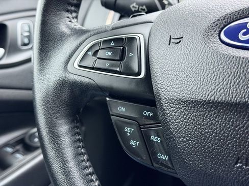 Used 2018 Ford Escape SEL w/ SEL Sport Appearance Package image 9