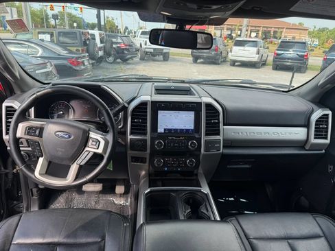 Used 2020 Ford F250 Lariat w/ Lariat Value Package AWD/4WD image 17