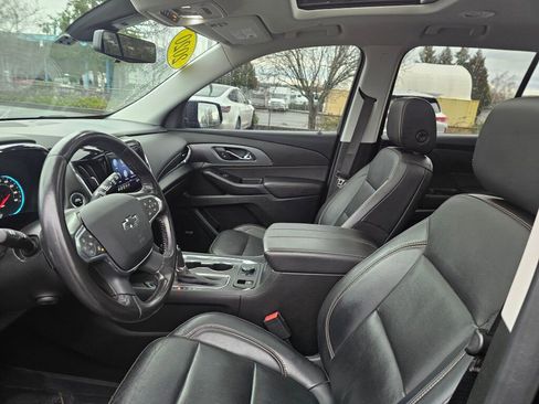 Used 2020 Chevrolet Traverse Premier image 26