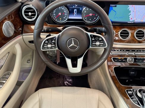 Used 2019 Mercedes-Benz E 300 image 21