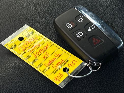 Used 2016 Jaguar XF R-Sport image 40