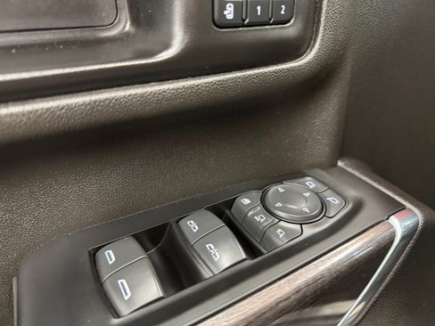 Used 2022 Chevrolet Silverado 2500 LTZ w/ Gooseneck/5TH Wheel Package AWD/4WD image 22