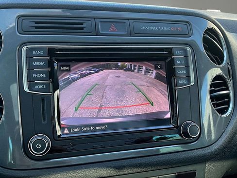 Used 2017 Volkswagen Tiguan Wolfsburg Edition AWD/4WD image 14