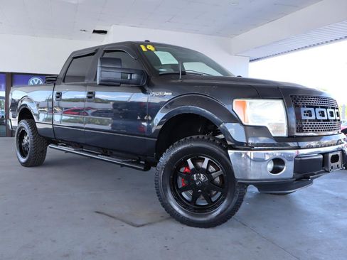 Used 2014 Ford F150 XLT w/ Trailer Tow Package image 3