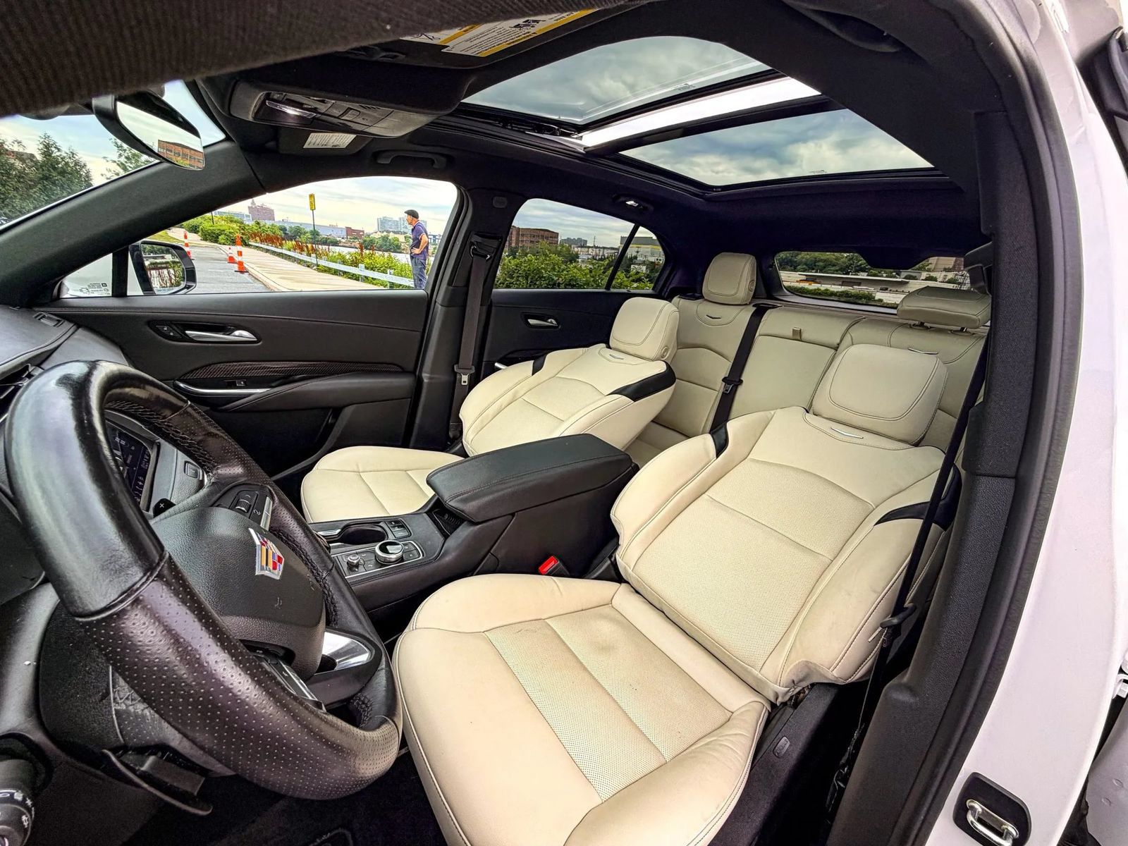 Used 2023 Cadillac XT4 Sport AWD/4WD image 46