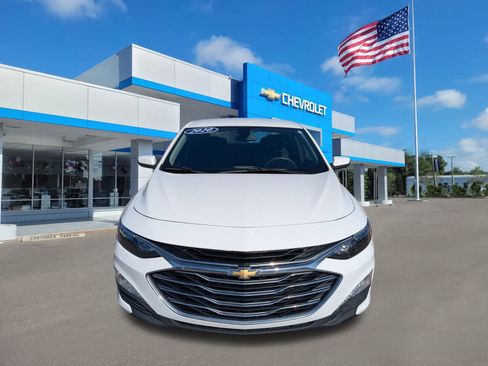 Used 2020 Chevrolet Malibu LT image 2
