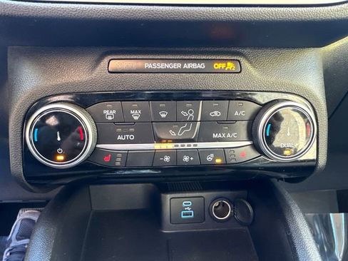 Used 2022 Ford Escape SE w/ Convenience Package image 35