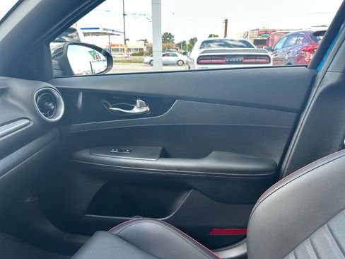 Used 2022 Kia Forte GT w/ GT2 Package image 39
