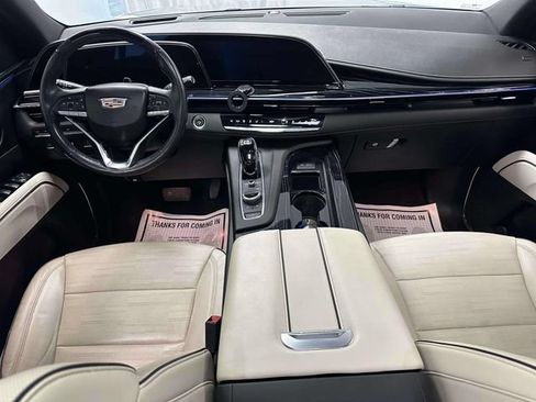 Used 2022 Cadillac Escalade ESV Sport AWD/4WD image 21