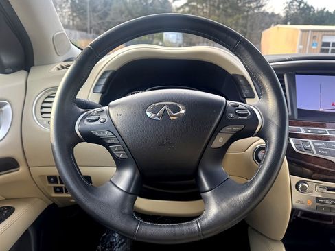 Used 2018 INFINITI QX60 FWD w/ Deluxe Technology Package image 16