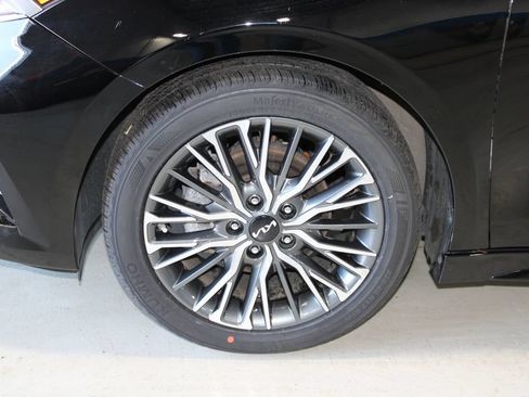 Used 2023 Kia Forte GT-Line FWD image 4