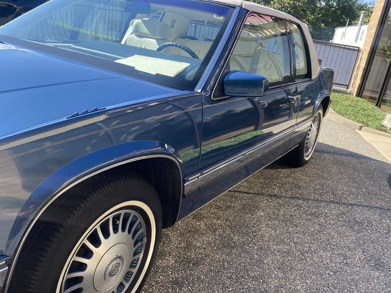 Used 1991 Cadillac Eldorado Coupe FWD image 22