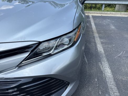 Used 2020 Toyota Camry LE FWD image 46